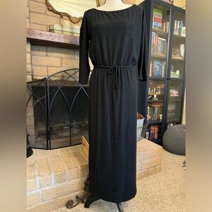 SOFT JOIE Maxi Long Sleeve Drawstring Black Dress w/ Slit